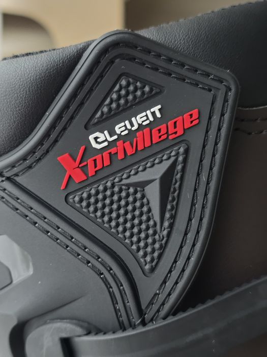 Eleveit X privilege WP Enduro