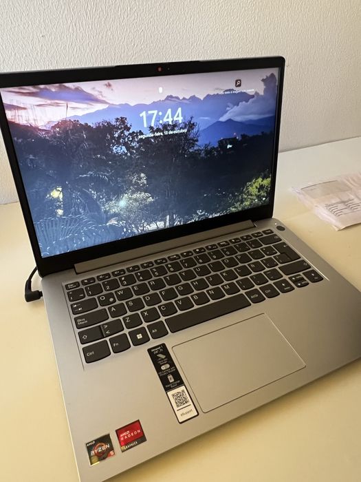 Lenovo Ideapad 1