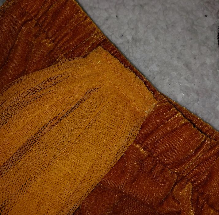 Костюм білочки для дівчинки 8-11 років ідеальний стан