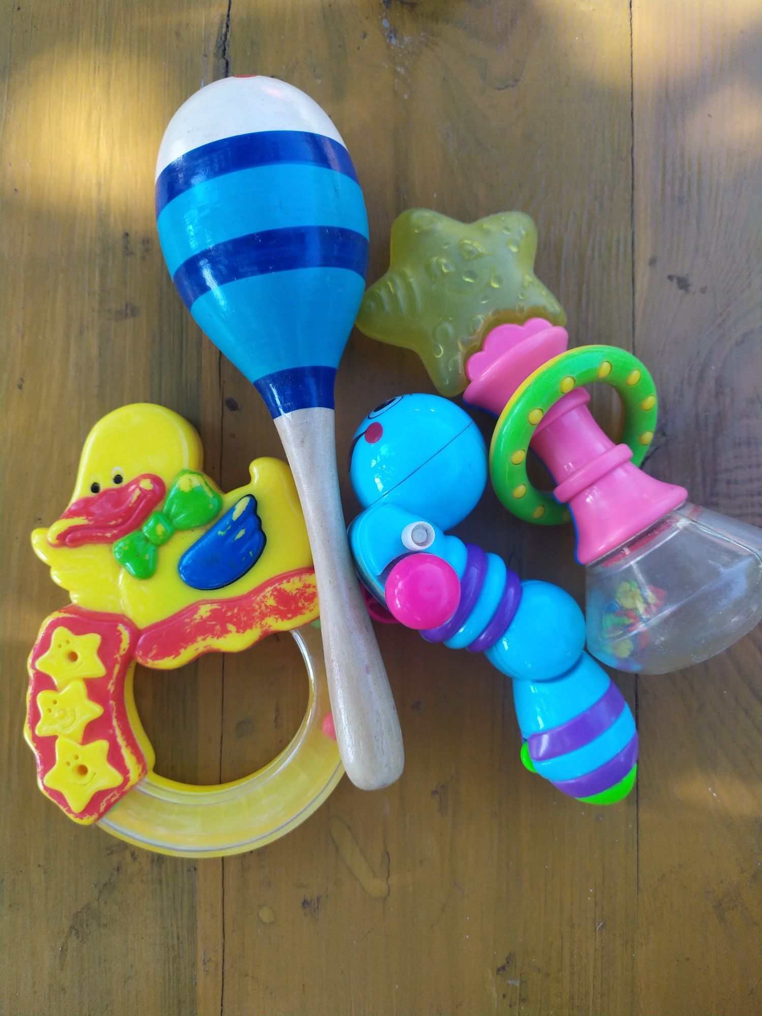 Іграшки для дітей наборами найменшим