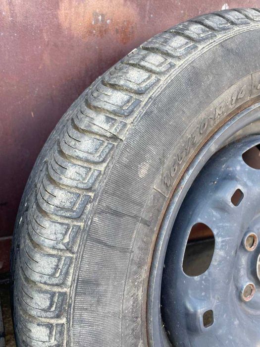 Пара колес з дисками 5 на 100 Matador на Шкода Фабия 165 70 r14