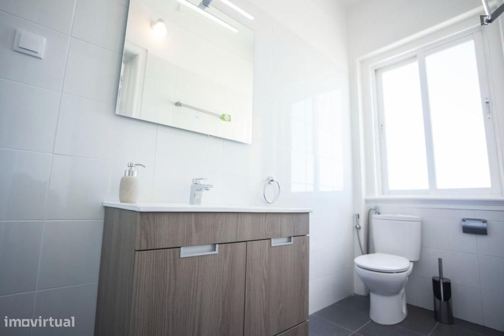 Quarto - localizado em Alcântara Lisbon