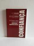 Livro Confiança, de Leila Navarro e José Maria Gasalla