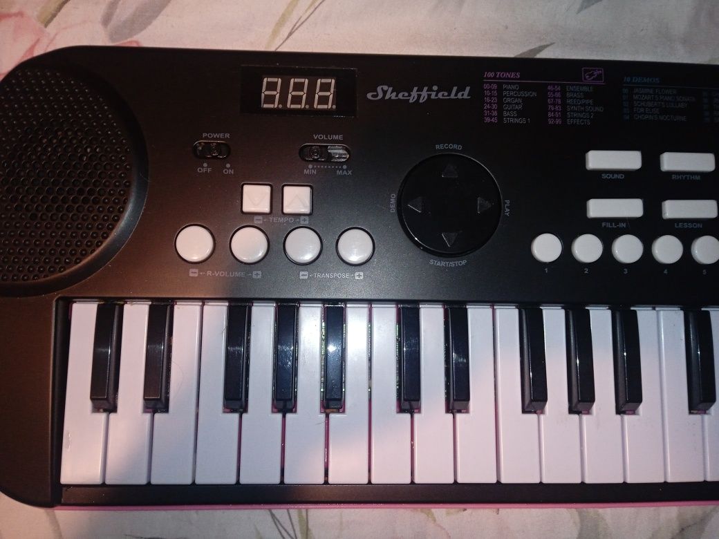 Keyboard na baterie