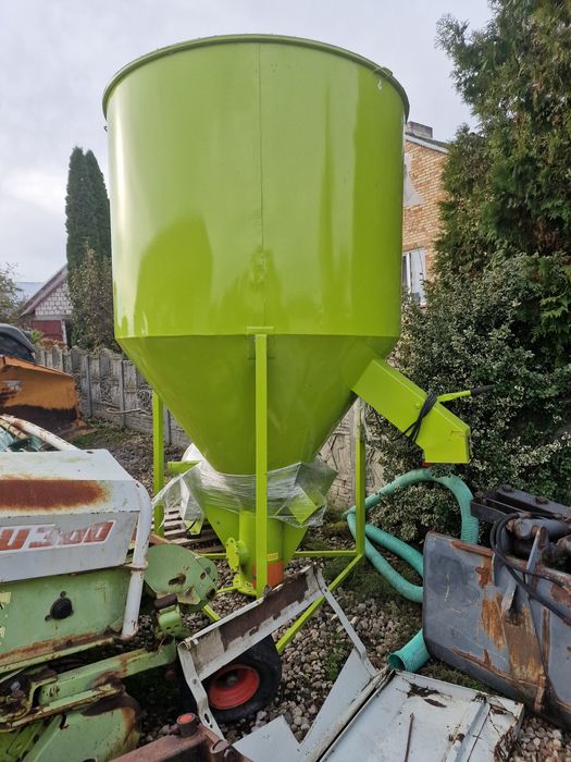 Rozdrabniacz bijakowy mieszalnik pasz śrutownikmłynek do zboża 2 tony