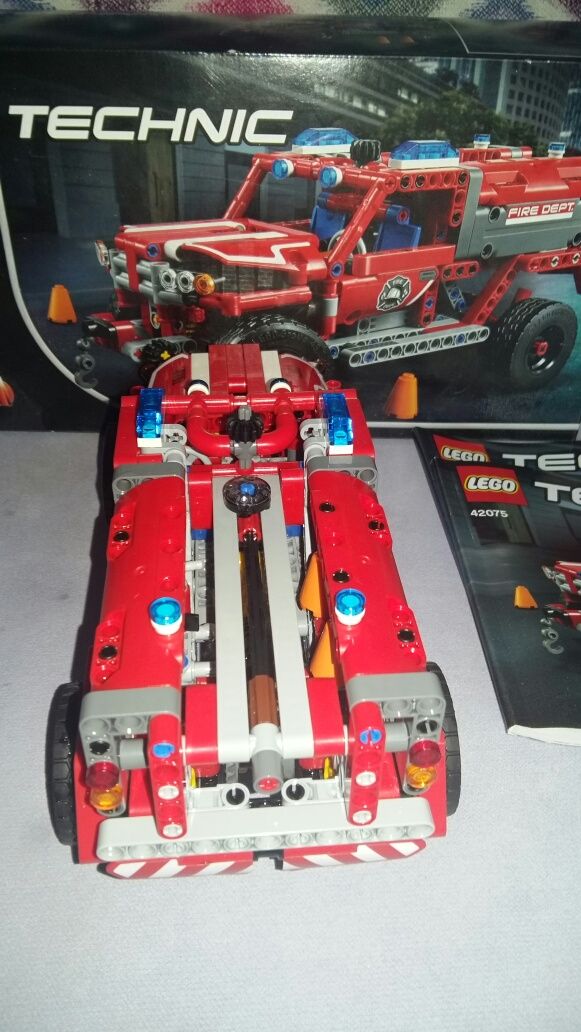 Lego Technic Pojazd Szybkiego Reagowania 42075