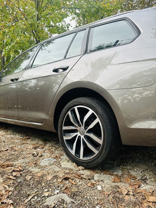 VOLKSWAGEN Golf Carrinha