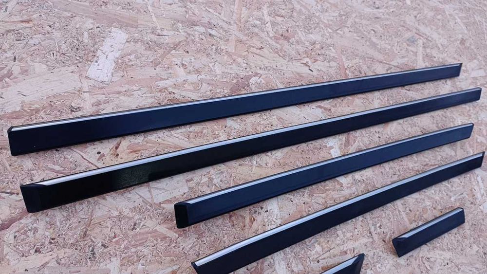 Listwy Boczne Listwy Ozdobne CHROM BMW E39 Sedan Kombi super-stan