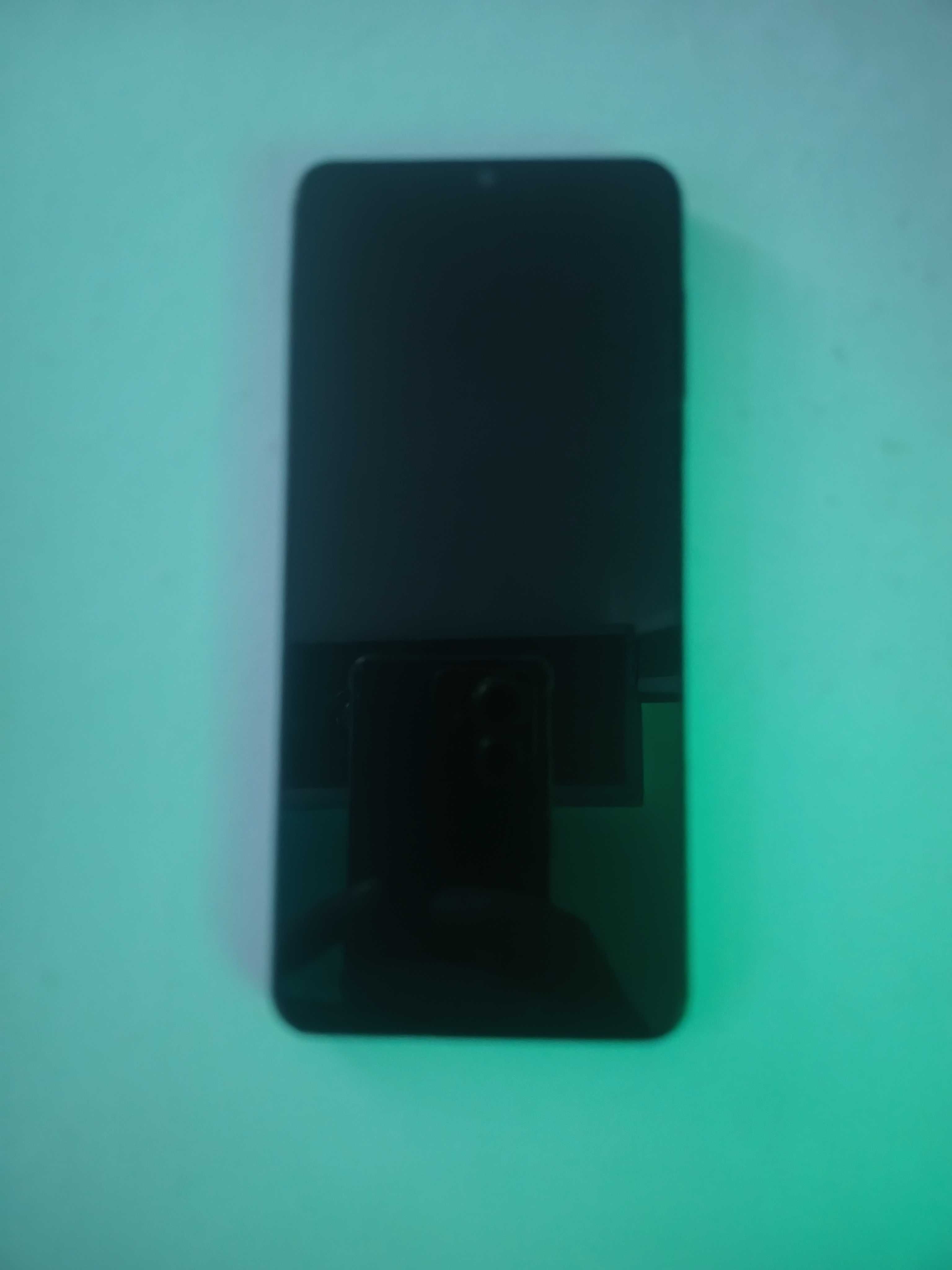 Продам телефон Samsung M12