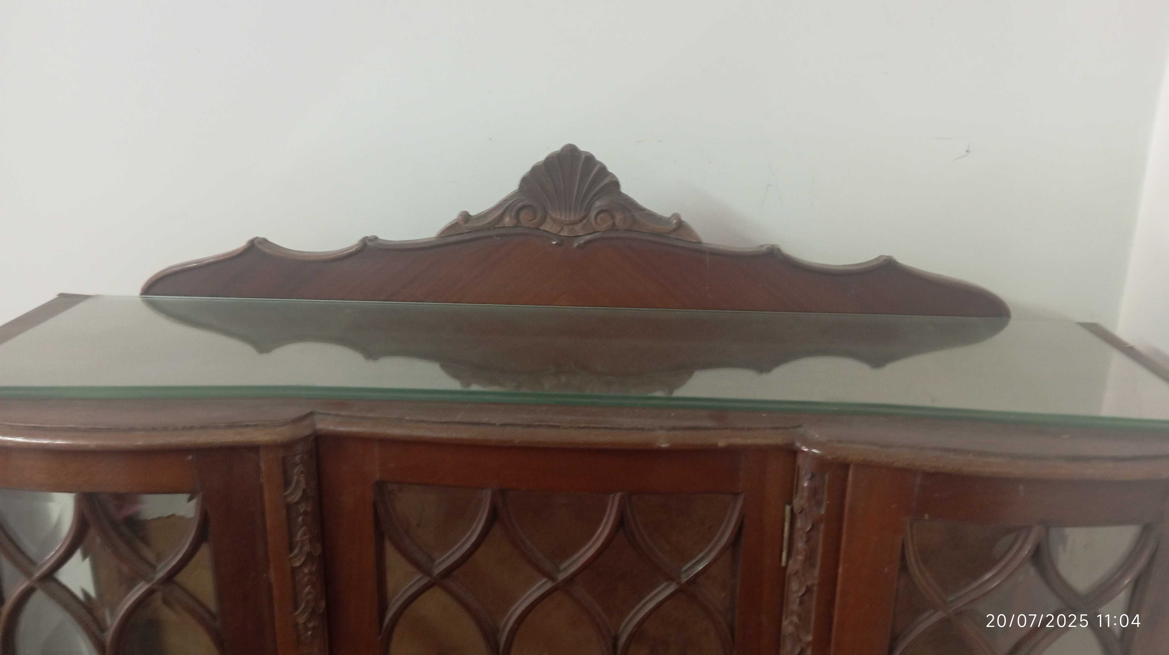 Vitrine muito bom estado