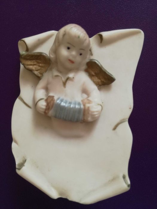 Estatueta antiga de Anjo c/ acordeão, em Resina