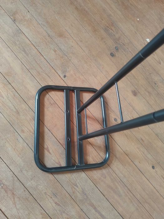 Conjunto de 2 cabides de pé