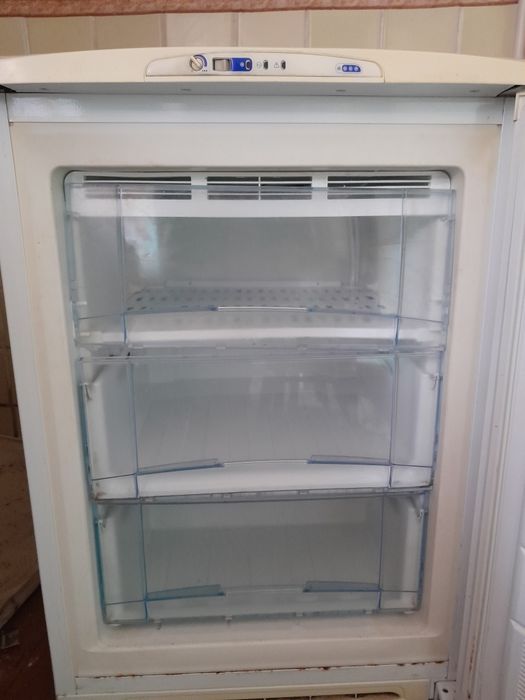 Морозильна камера б/в