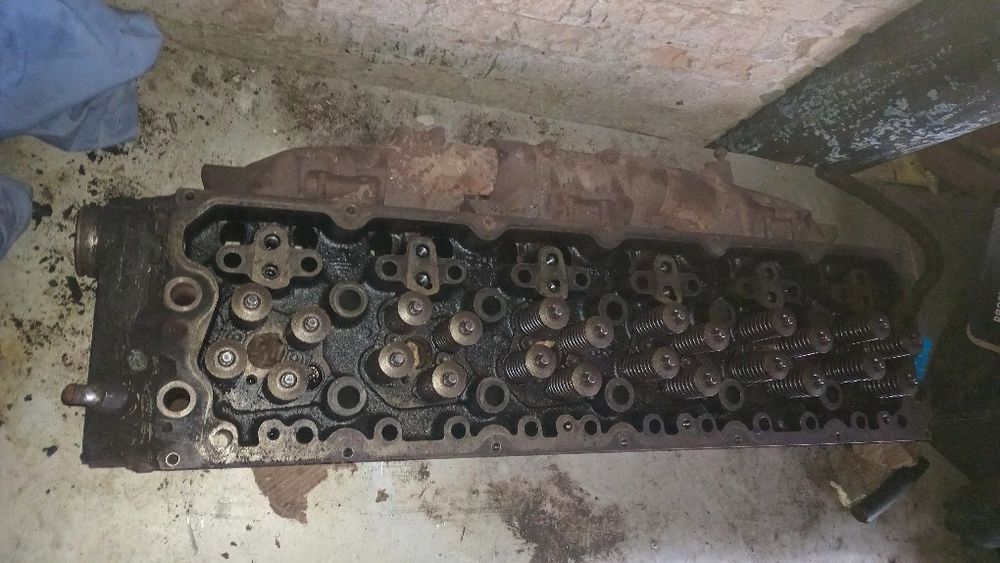 Запчастини двигуна рено премиум420