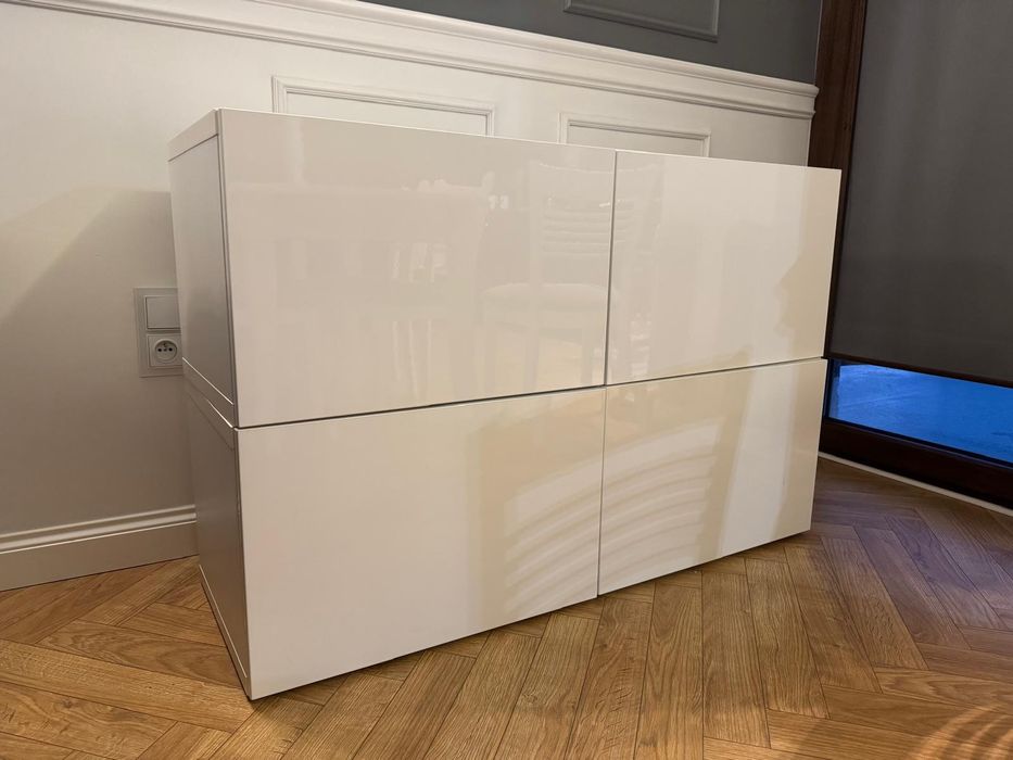 Zestaw mebli regał, biurko, krzesło, łóżko, szafki