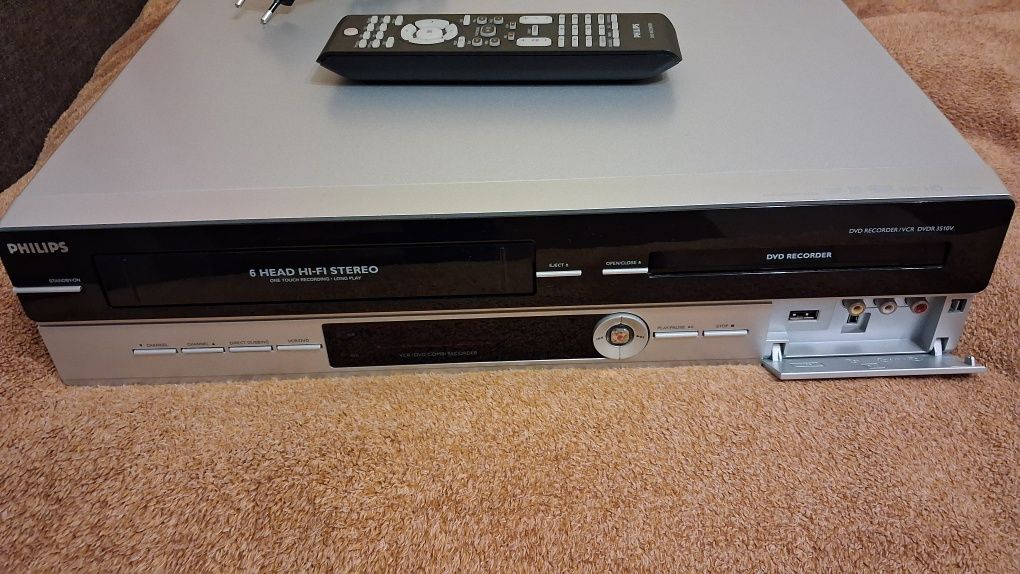 Nagrywarka DVD/VHS PHILIPS z pilotem, model: DVDR3510V