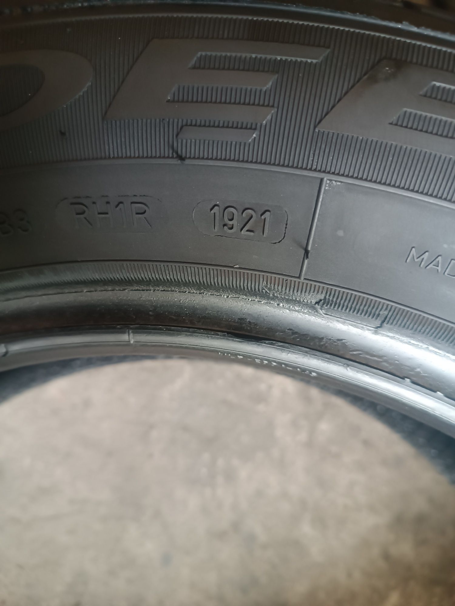 Sprzedam bardzo ładne Opony Dębica 215/55 r16