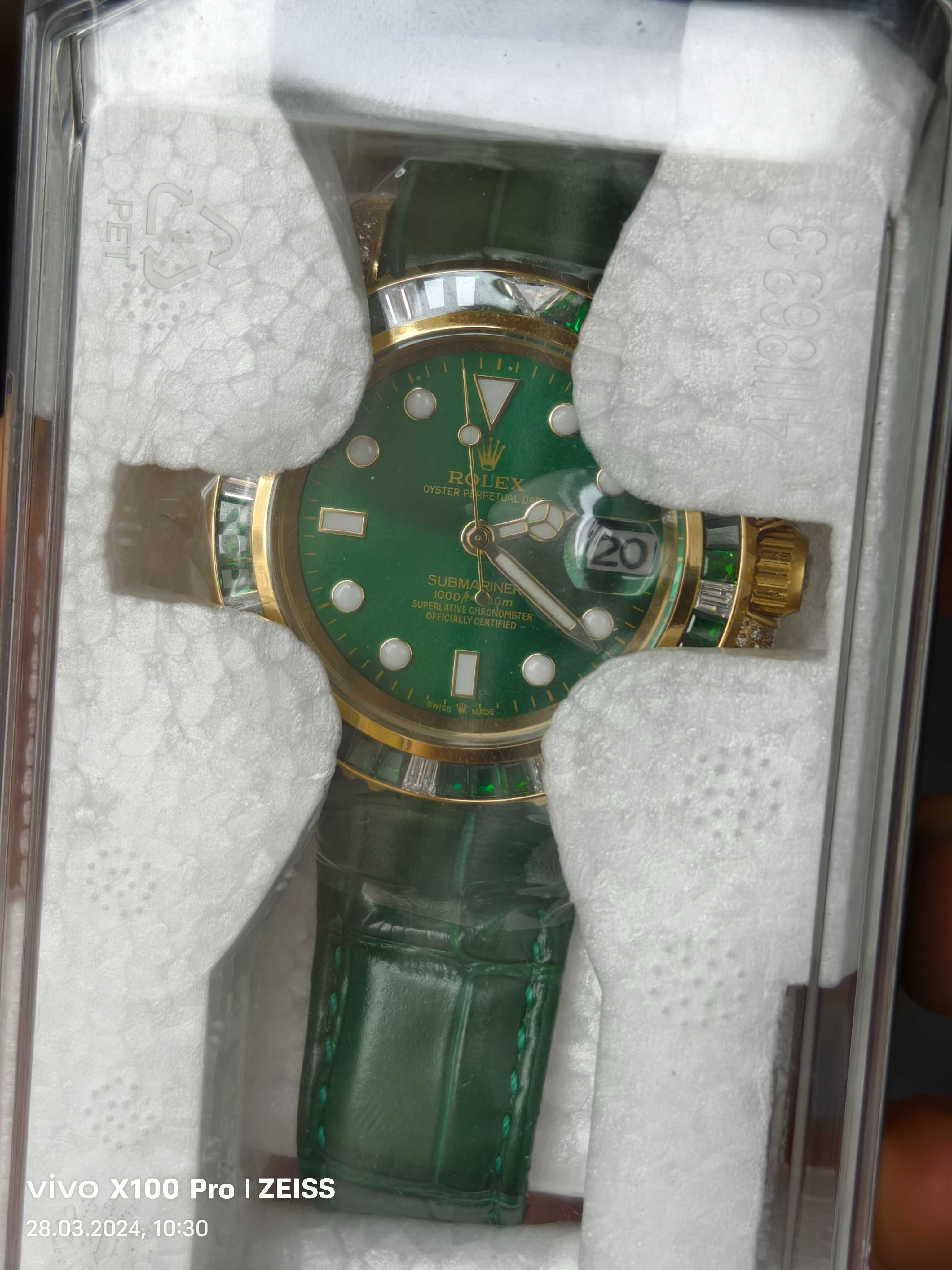 Rolex Submariner 40 mm Diamonds Green.Срочно