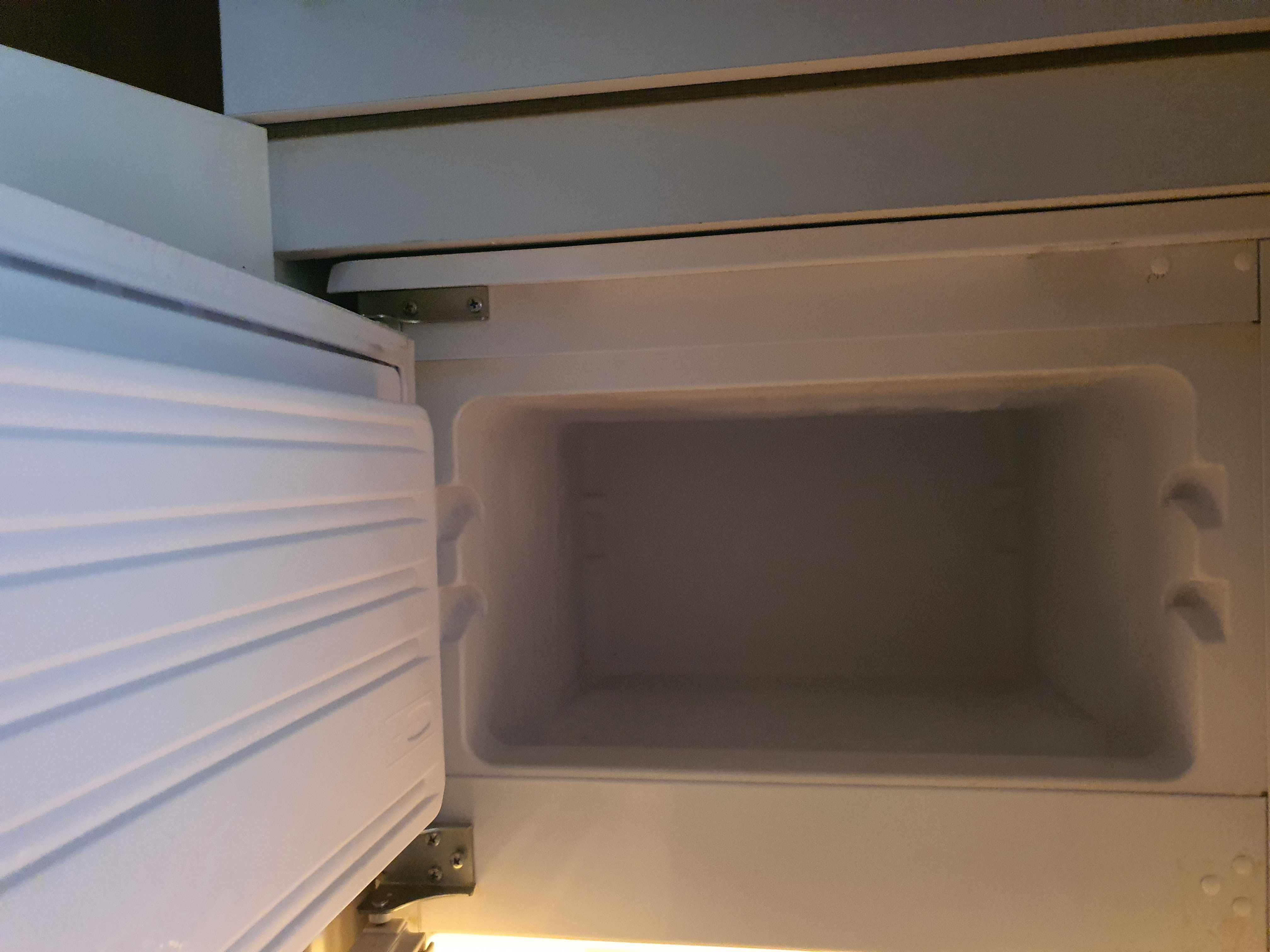 Cozinha/geleira/frigorifico/placa/forno/exaustor/maquina lavar loica