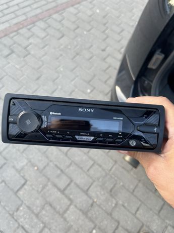 Sprzedam radio samochodowe Sony.