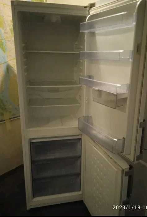 Холодильник Beko. Магазин - склад. Доставка. Подъем. Установка.