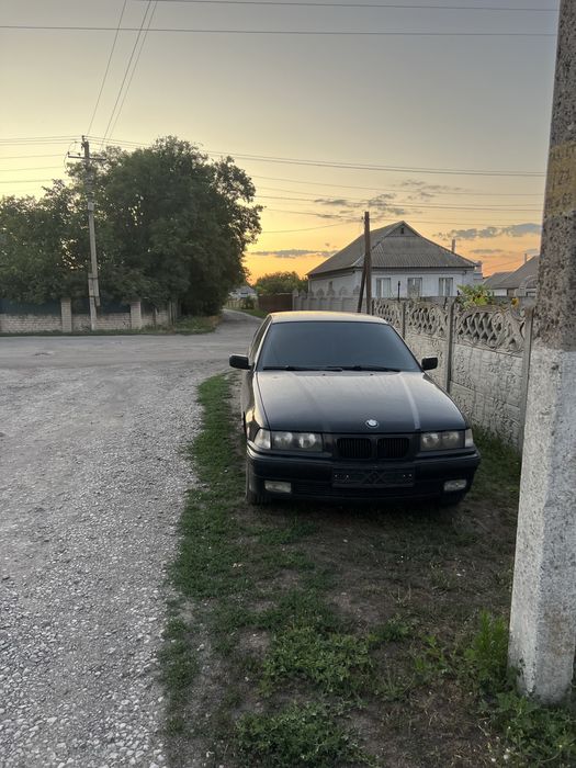 Продам БМВ 3 серія 2,0 мотр м52