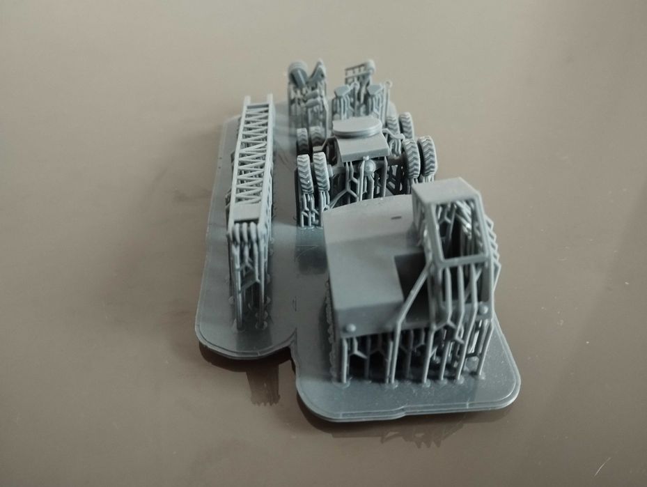 Model żurawia Fuchs 301 - zestaw żywiczny w skali H0 1/87