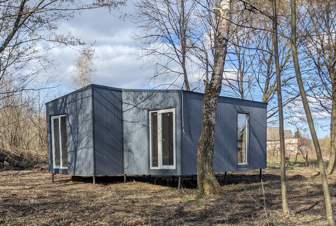 Продаж модульного будинку в лісі з земельною ділянкою