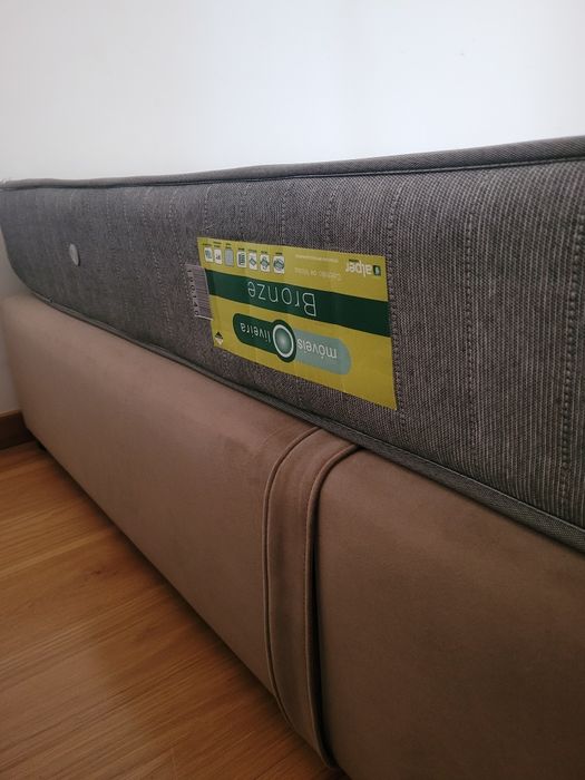 Cama + colchão 160cm x 190cm