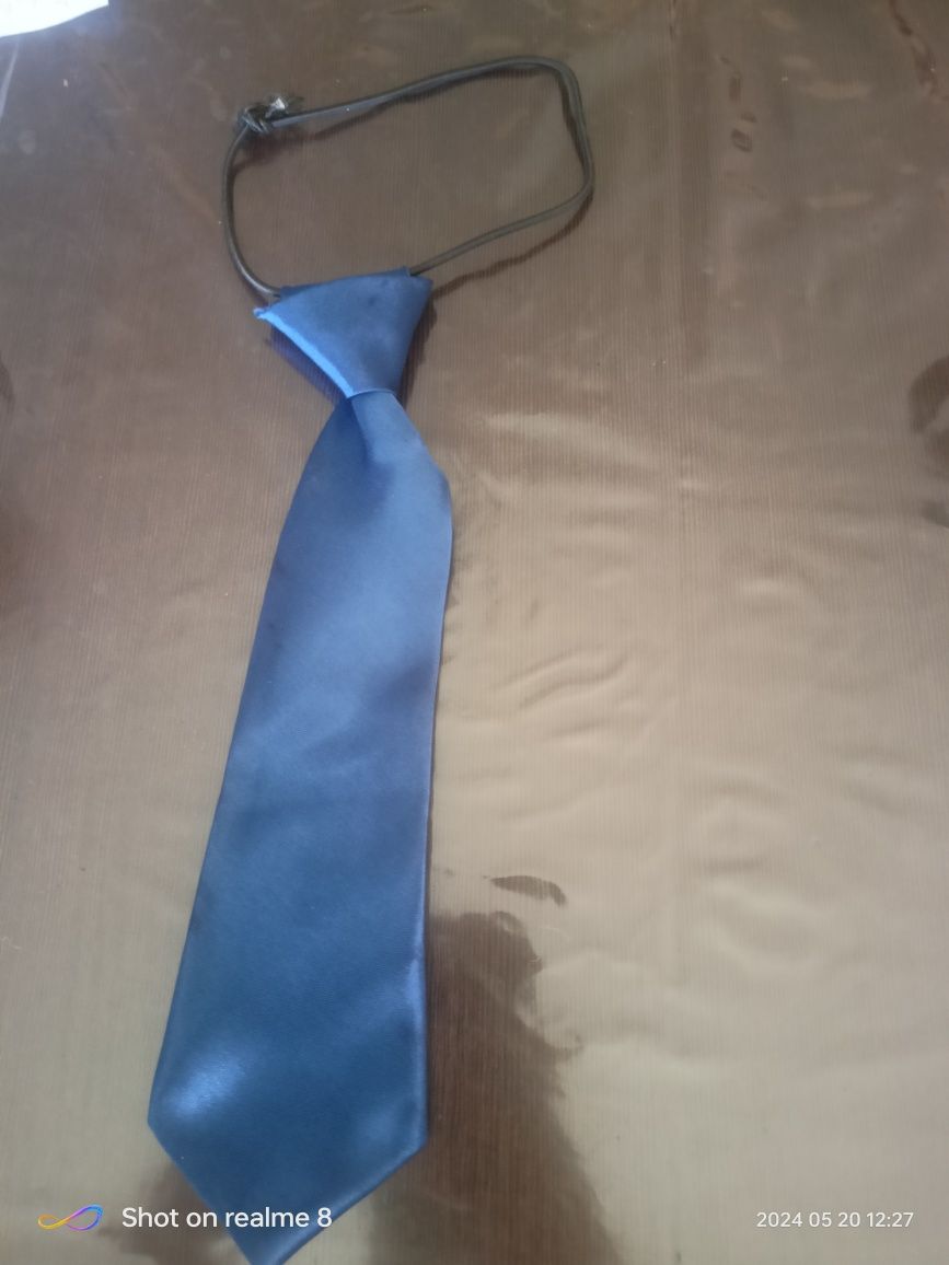 Krawat i muszka.