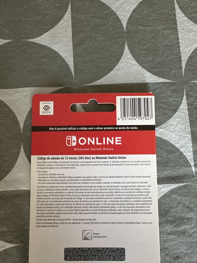 Nintendo Switch + MarioKart 8 Deluxe