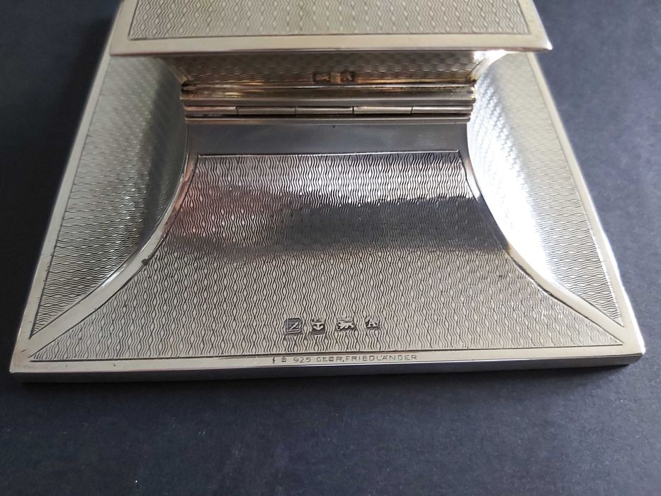 srebrny zabytkowy kałamarz