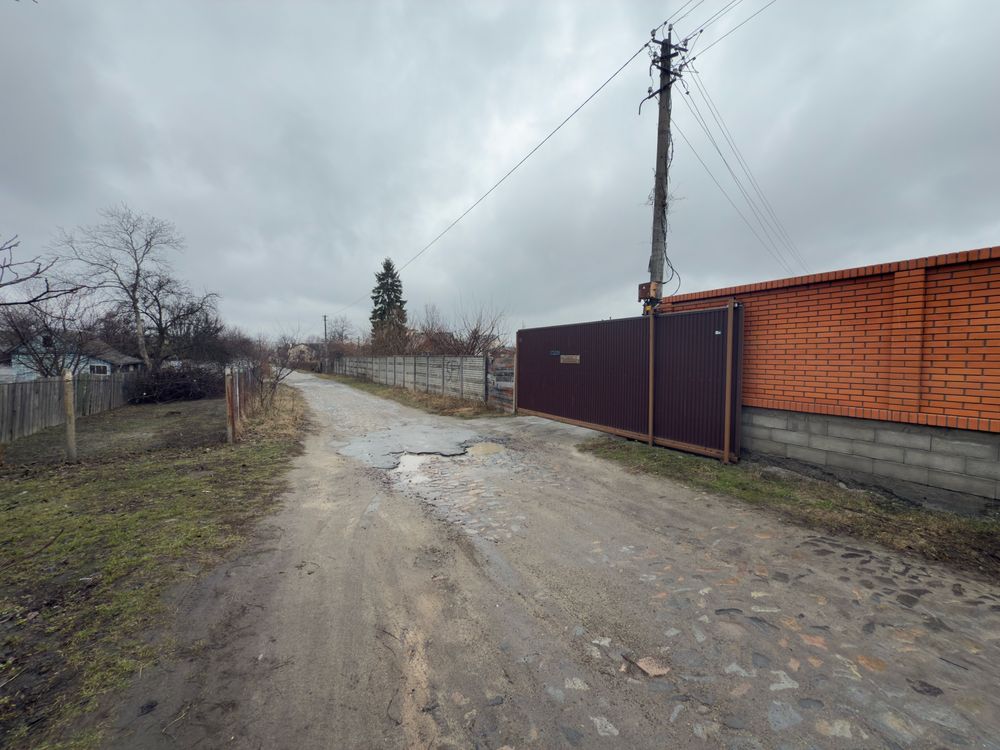 Продаж великої ділянки 18 соток з будинком Берківці Стеценка