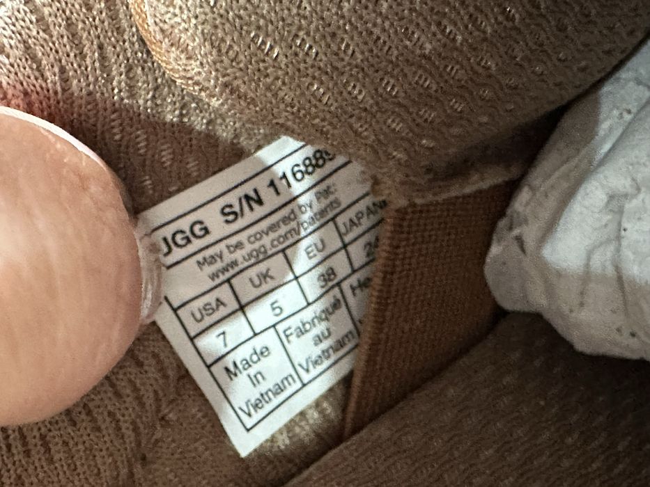 Кросівки UGG Lowmel ( РОЗМІР 36, 38, 39 )