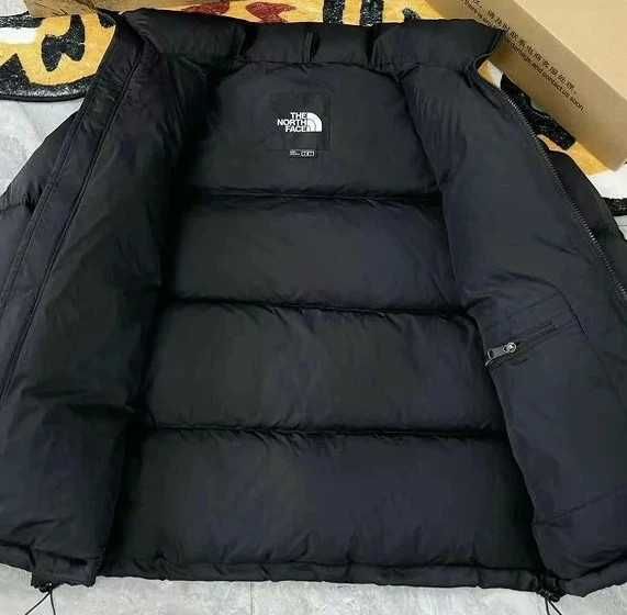 Czarna-kurtka -ITNFI- NorthFace-700-Rozmiary-M