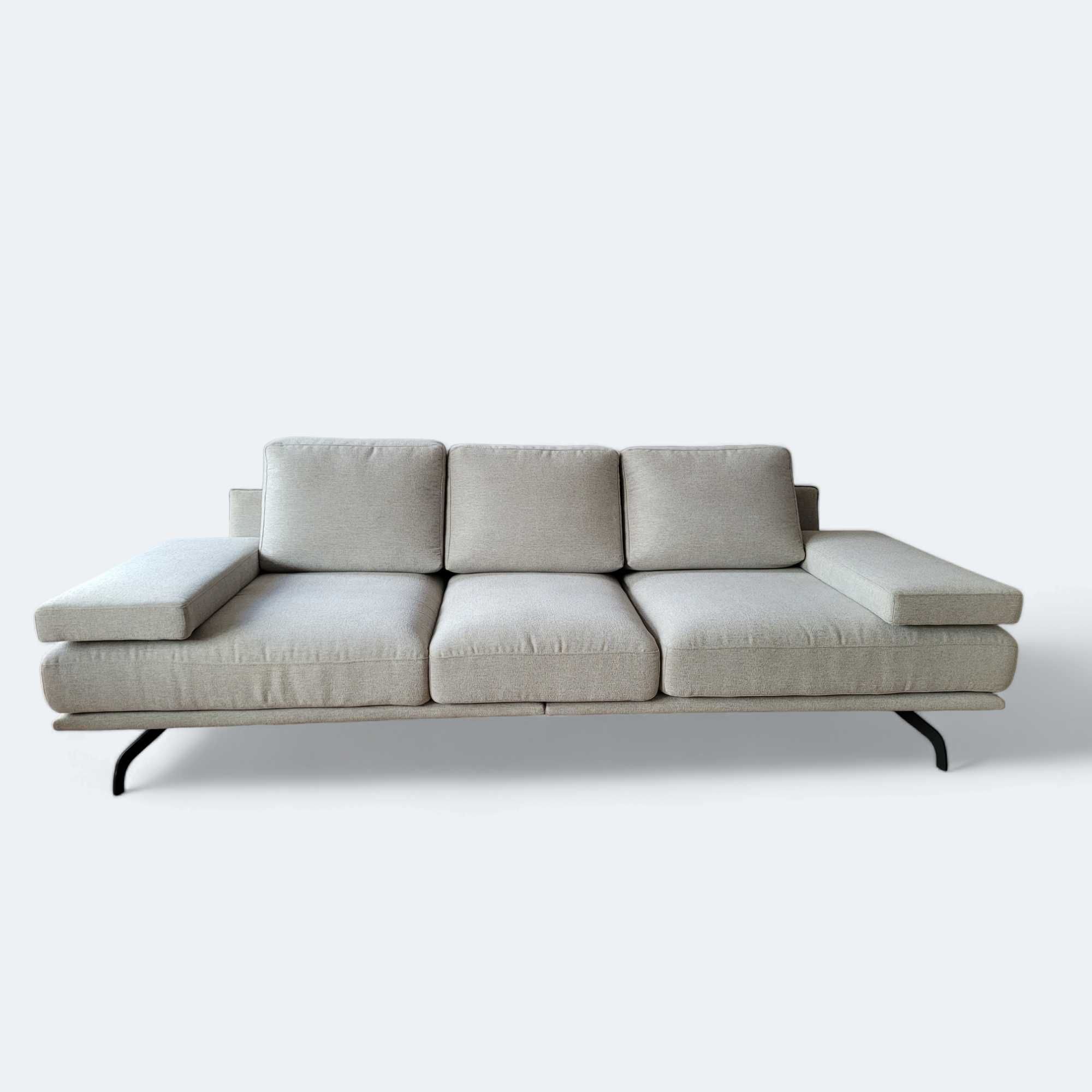 Kremowa sofa - OUTLET