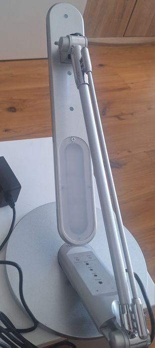 Lampka biurkowa dotykowa led