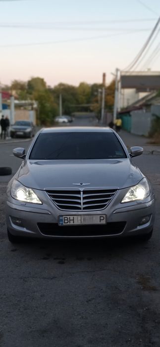 Hyundai Genesis 3.8 - 2008г