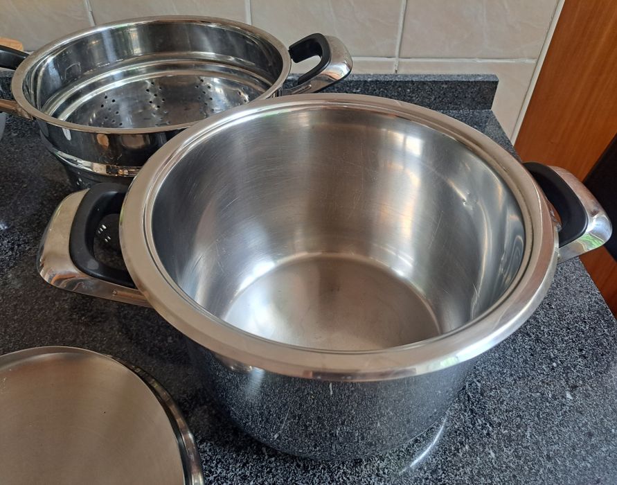 Panela multifuncional com opção vapor