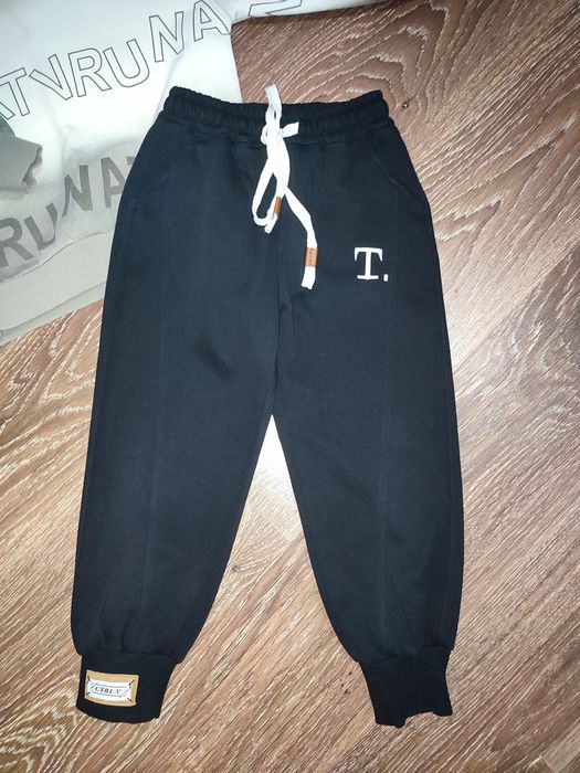 Красивий костюм на хлопчика ,6-7, 116-122