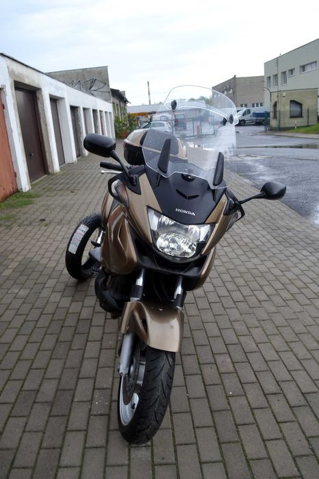 Honda Powersports NT700VA Deauville 2007 r. 33 tys. km TRANSPORT
