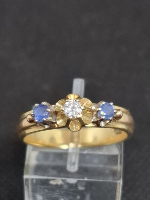 Piękny Złoty  Pierścionek z Brylantem i Szafirami  Pr 585 14K  5.71gr