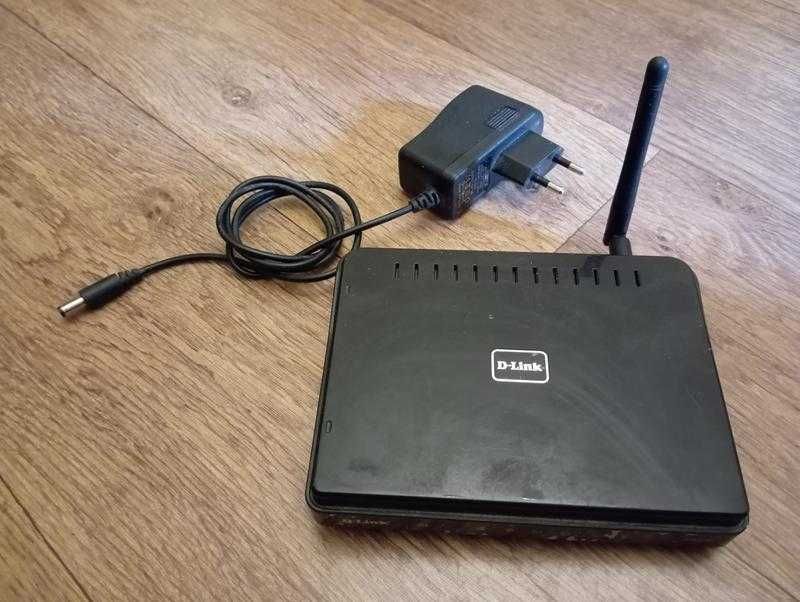 роутер D-Link DIR-300 (5 вольт блок живлення)