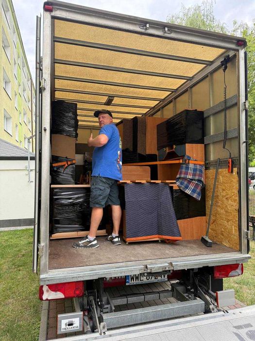 Przeprowadzki mieszkań i biur Toruń – szybko i tanio