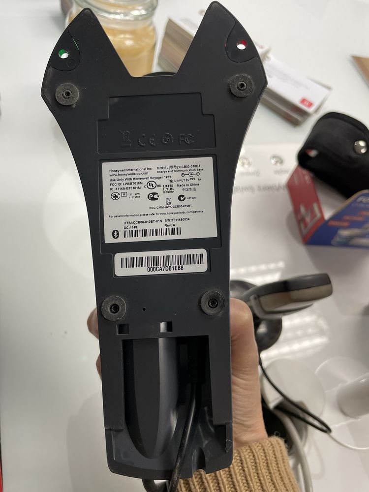 Czytnik Skaner kodów z bazą Honeywell Voyager 1202g