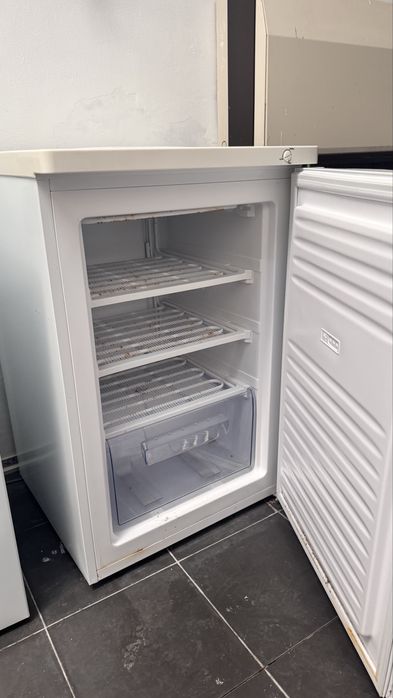 Arca horizontal de 2025 nunca usada