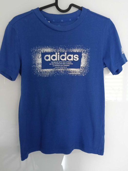 Niebieski t-shirt chłopięcy Adidas r. 140