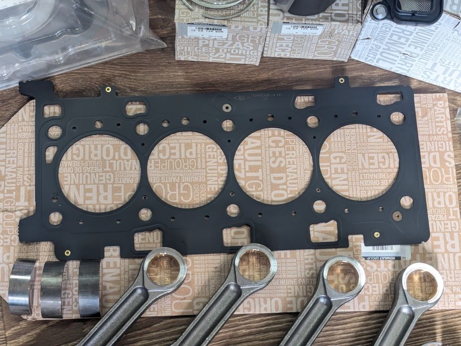 Шатуни Рено  мастер 3