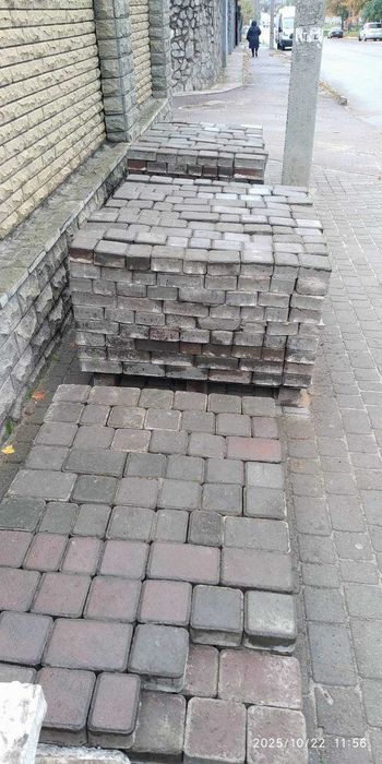 Продається плитка тротуарна (Кременчук)