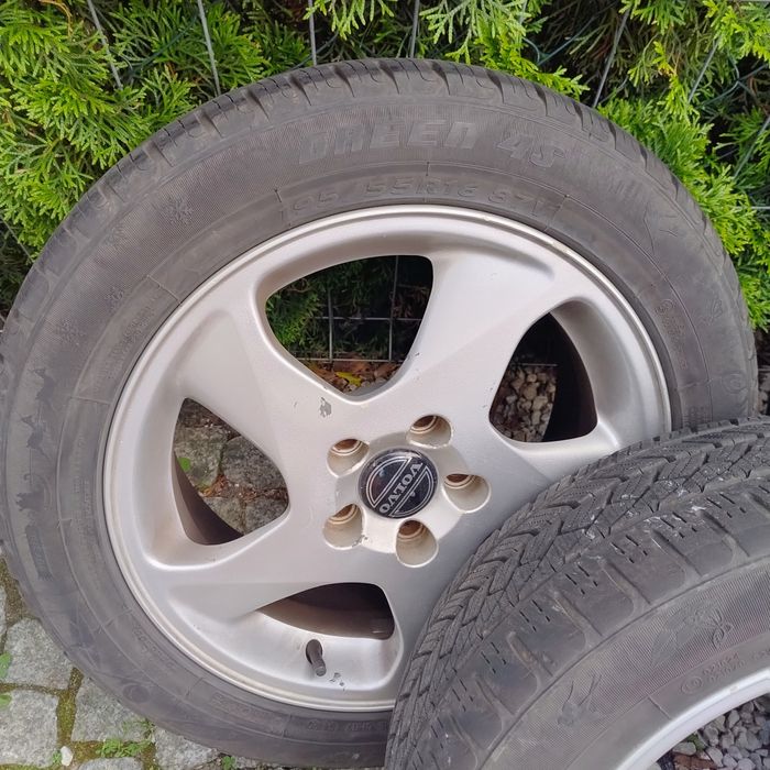 Felgi aluminiowe z oponami całorocznymi 195/55/16r  volvo